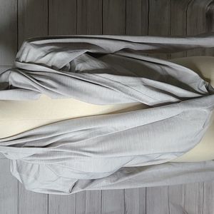 ZYIA Yoga Shawl Large